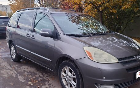 Toyota Sienna II рестайлинг, 2005 год, 880 000 рублей, 2 фотография