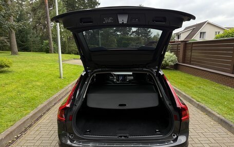 Volvo V90 Cross Country I рестайлинг, 2023 год, 5 350 000 рублей, 15 фотография