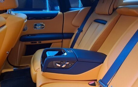 Rolls-Royce Ghost Series II рестайлинг, 2021 год, 30 500 000 рублей, 13 фотография