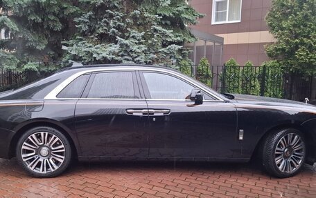 Rolls-Royce Ghost Series II рестайлинг, 2021 год, 30 500 000 рублей, 3 фотография