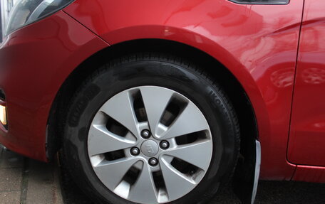 KIA Rio III рестайлинг, 2015 год, 1 100 000 рублей, 24 фотография