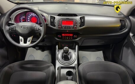 KIA Sportage III, 2011 год, 880 000 рублей, 12 фотография