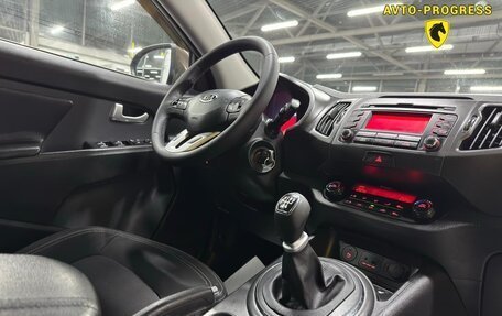 KIA Sportage III, 2011 год, 880 000 рублей, 11 фотография