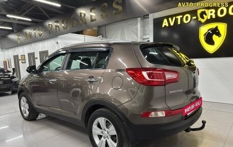 KIA Sportage III, 2011 год, 880 000 рублей, 6 фотография