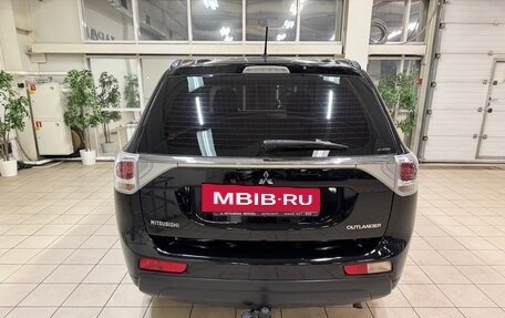 Mitsubishi Outlander III рестайлинг 3, 2012 год, 1 490 000 рублей, 4 фотография