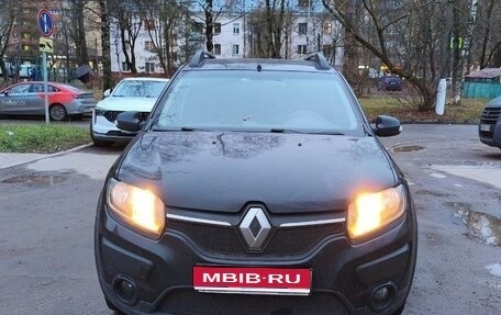 Renault Sandero II рестайлинг, 2016 год, 900 000 рублей, 1 фотография