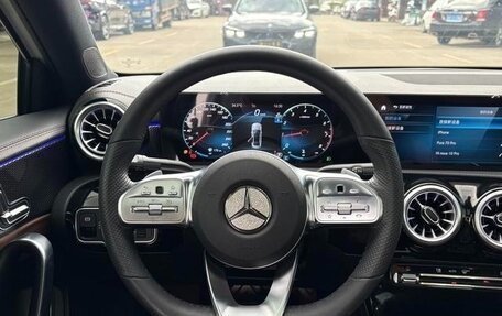 Mercedes-Benz A-Класс, 2022 год, 1 800 000 рублей, 7 фотография