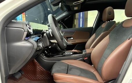 Mercedes-Benz A-Класс, 2022 год, 1 800 000 рублей, 13 фотография