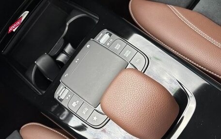 Mercedes-Benz A-Класс, 2022 год, 1 800 000 рублей, 12 фотография