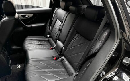 Infiniti QX70, 2015 год, 2 349 000 рублей, 10 фотография