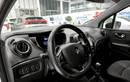 Renault Kaptur I рестайлинг, 2017 год, 1 150 000 рублей, 20 фотография