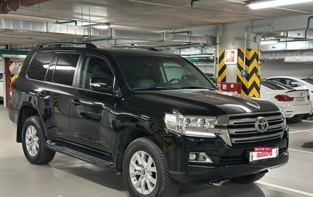 Toyota Land Cruiser 200, 2020 год, 9 270 000 рублей, 6 фотография