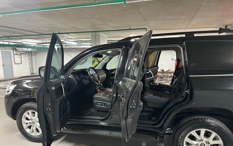 Toyota Land Cruiser 200, 2020 год, 9 270 000 рублей, 24 фотография