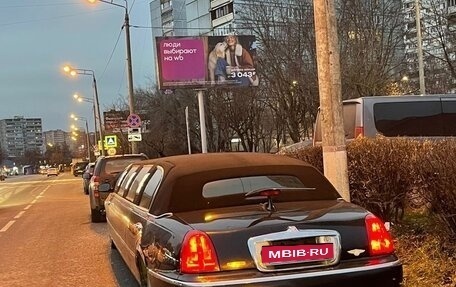 Lincoln Town Car III рестайлинг, 2000 год, 430 000 рублей, 5 фотография