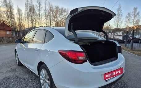 Opel Astra J, 2013 год, 835 000 рублей, 24 фотография