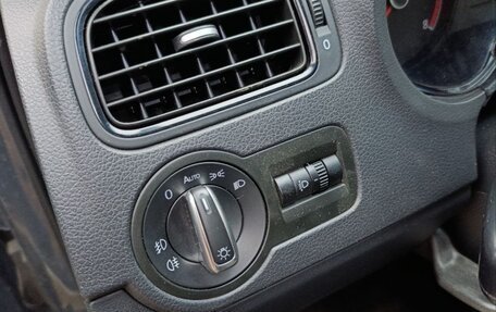 Volkswagen Polo VI (EU Market), 2015 год, 725 000 рублей, 14 фотография