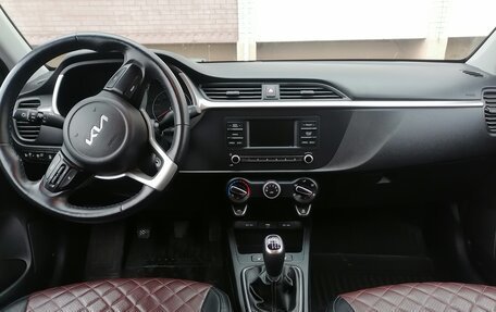 KIA Rio IV, 2022 год, 1 660 000 рублей, 7 фотография