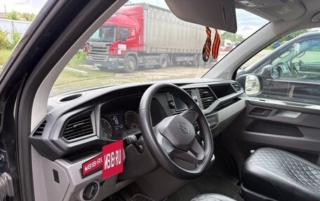 Volkswagen Caravelle T6 рестайлинг, 2021 год, 3 000 000 рублей, 4 фотография