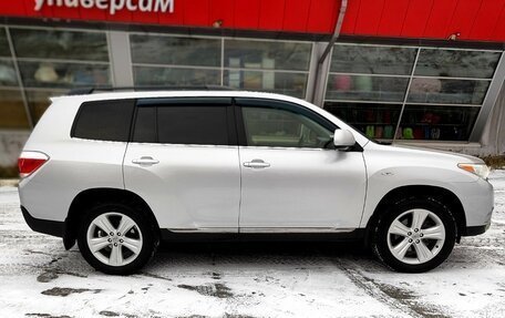 Toyota Highlander III, 2013 год, 1 980 000 рублей, 7 фотография