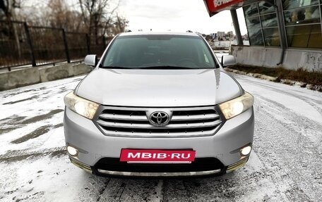 Toyota Highlander III, 2013 год, 1 980 000 рублей, 9 фотография