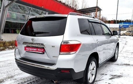 Toyota Highlander III, 2013 год, 1 980 000 рублей, 6 фотография