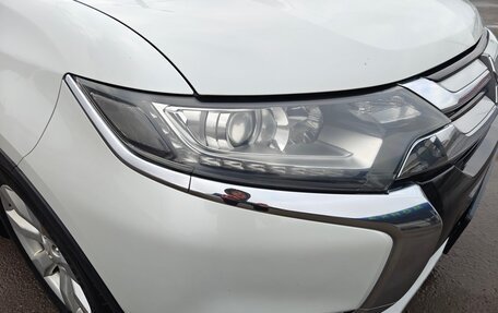 Mitsubishi Outlander III рестайлинг 3, 2016 год, 1 780 000 рублей, 5 фотография