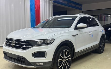Volkswagen T-Roc I, 2021 год, 1 750 000 рублей, 2 фотография
