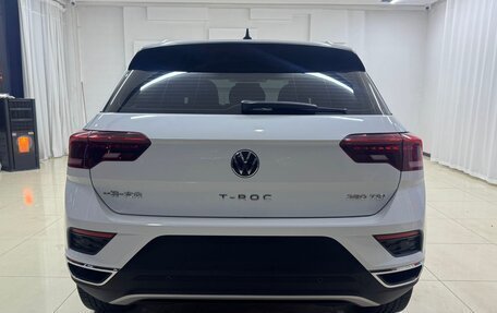 Volkswagen T-Roc I, 2021 год, 1 750 000 рублей, 5 фотография