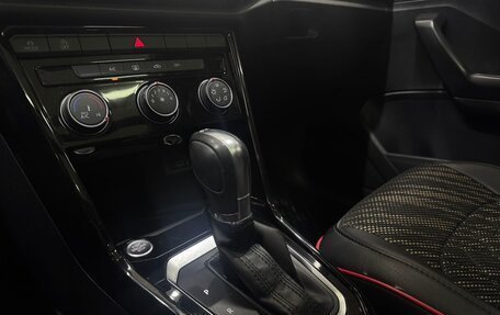 Volkswagen T-Roc I, 2021 год, 1 750 000 рублей, 7 фотография