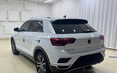 Volkswagen T-Roc I, 2021 год, 1 750 000 рублей, 4 фотография