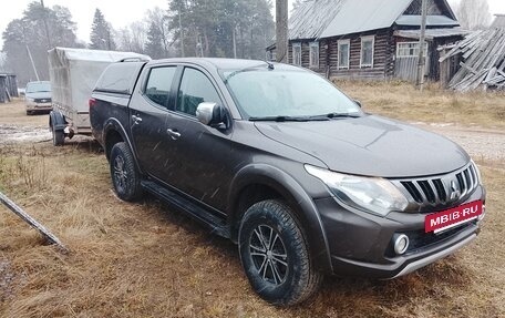 Mitsubishi L200 IV рестайлинг, 2017 год, 1 550 000 рублей, 3 фотография