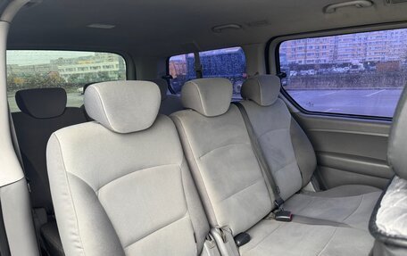 Hyundai H-1 II рестайлинг, 2008 год, 1 690 000 рублей, 6 фотография