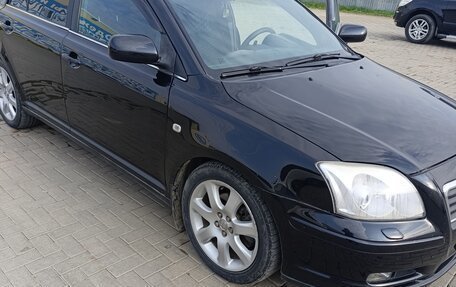 Toyota Avensis III рестайлинг, 2005 год, 780 000 рублей, 4 фотография