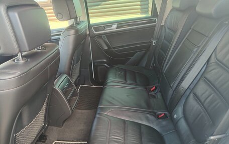 Volkswagen Touareg III, 2015 год, 2 730 000 рублей, 8 фотография