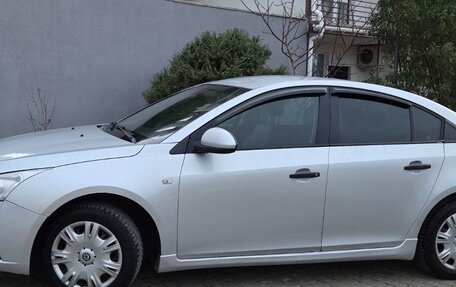 Chevrolet Cruze II, 2011 год, 695 000 рублей, 2 фотография