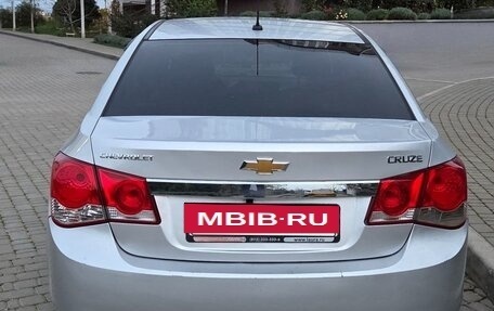 Chevrolet Cruze II, 2011 год, 695 000 рублей, 5 фотография