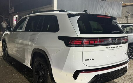 Volkswagen Teramont, 2025 год, 6 100 000 рублей, 5 фотография