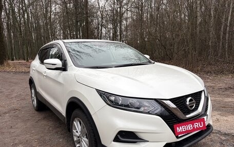 Nissan Qashqai, 2022 год, 2 000 000 рублей, 2 фотография