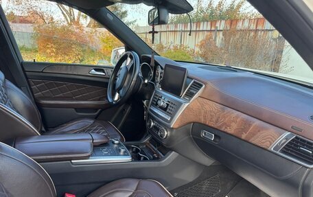 Mercedes-Benz GL-Класс, 2015 год, 4 500 000 рублей, 9 фотография