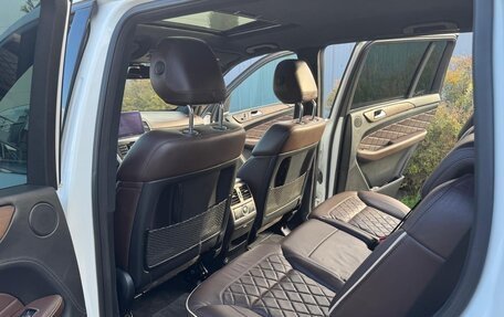 Mercedes-Benz GL-Класс, 2015 год, 4 500 000 рублей, 10 фотография