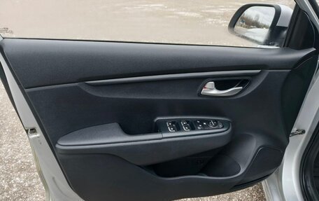 KIA Rio IV, 2017 год, 1 098 000 рублей, 12 фотография