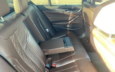 BMW 5 серия, 2019 год, 3 888 888 рублей, 17 фотография