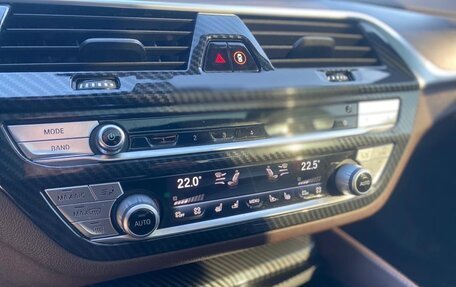 BMW 5 серия, 2019 год, 3 888 888 рублей, 15 фотография