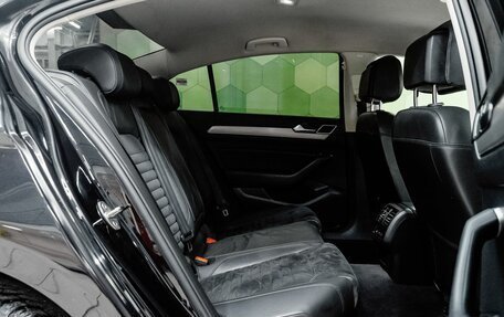 Volkswagen Passat B8 рестайлинг, 2018 год, 2 049 000 рублей, 12 фотография