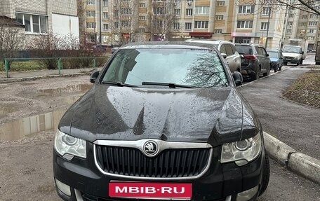 Skoda Superb III рестайлинг, 2012 год, 1 100 000 рублей, 1 фотография