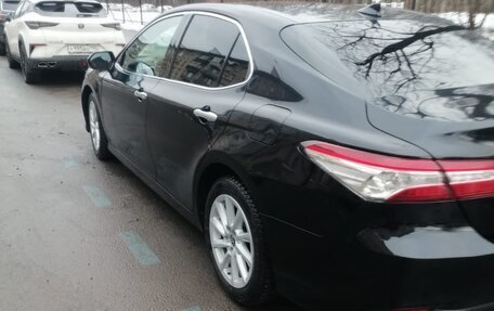 Toyota Camry, 2020 год, 1 700 000 рублей, 2 фотография