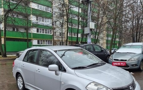 Nissan Tiida, 2011 год, 800 000 рублей, 3 фотография