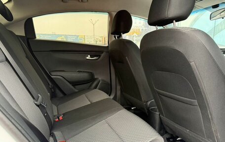 KIA Rio IV, 2017 год, 1 370 000 рублей, 4 фотография