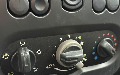 Renault Logan I, 2010 год, 380 000 рублей, 14 фотография