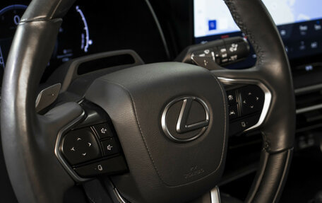 Lexus RX IV рестайлинг, 2023 год, 9 748 000 рублей, 18 фотография